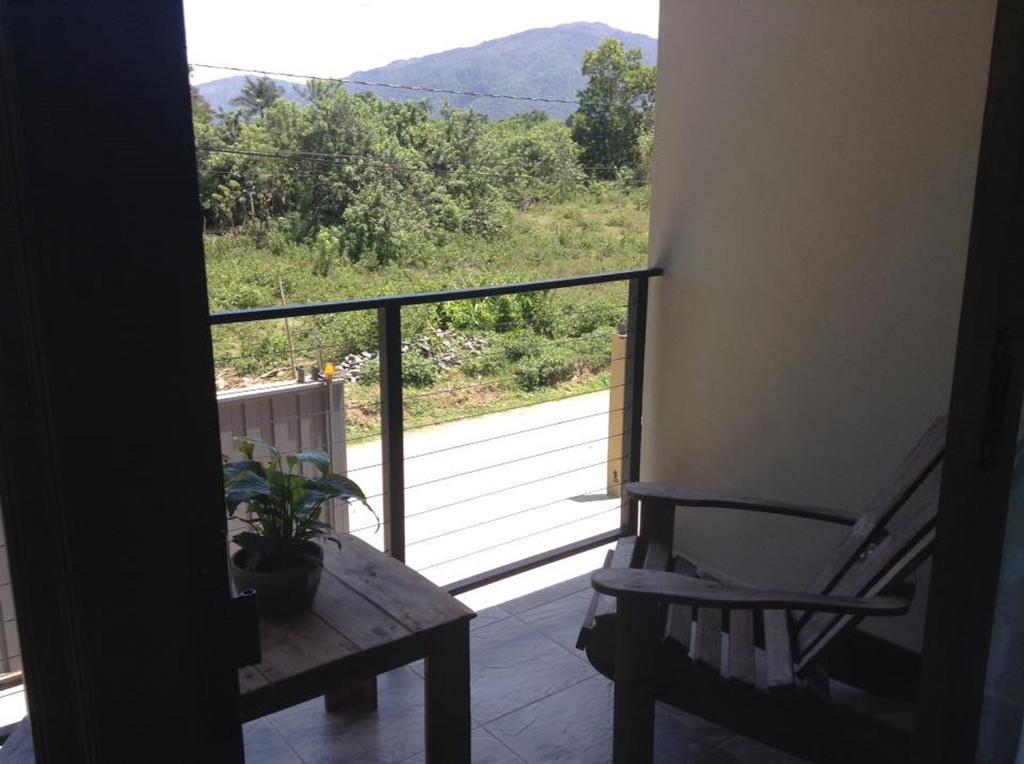 Jarabacoa Mountain Hostel Екстер'єр фото